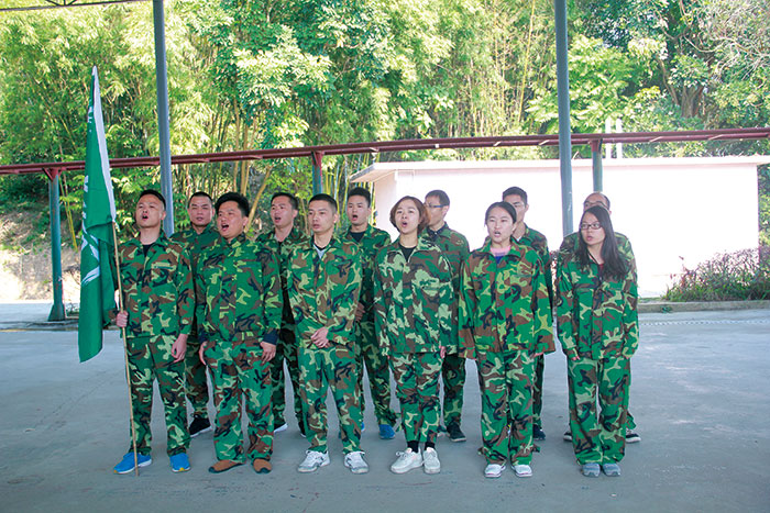 2017年2月13-15日，，，，，，永利yl23455“虎狼道”户外拓展训练圆满竣事