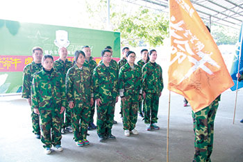 2017年2月13-15日，，，，，，永利yl23455“虎狼道”户外拓展训练圆满竣事