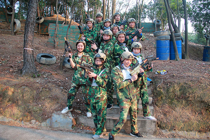 2017年2月13-15日，，，，，，永利yl23455“虎狼道”户外拓展训练圆满竣事